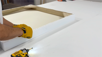 Blank art canvas wholesale orders include fully customized, tightly stretched canvases that are primed and packaged for bulk delivery. All linens ship in reusable wood crates designed to protect multiple pieces. Ideal for gallery supply or educational buying.