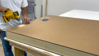 The deep art canvas box is sized for thick gallery canvases, reinforcing the frame and surface with wood support. Inside, a tight, custom-sized canvas awaits painting. Made to handle substantial depth without strain.