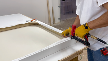 Our large canvas for acrylic painting supports expansive compositions with custom sizing and heavy-duty stretcher bar strength. Each piece comes primed and tensioned, and ships safely in a wooden crate. Perfect for high-impact, studio-scale projects.