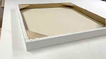 Premium artist canvas from us uses top cotton material, professional priming, and heavy-duty framing—custom-sized and tensioned tight. Shipped in a wood crate to maintain its pristine condition. A quality base for your creative expression.