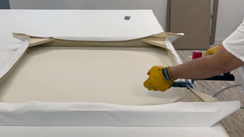 Our stretched canvas wholesale China line provides bulk-ordered, custom-sized canvases built with heavy frames and professional priming. Each batch ships in reusable wood crates sized for safe bulk transit. Ideal for export, studio bundles, or resale.