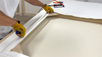 Wholesale acrylic canvas orders benefit from bulk production at volume prices without sacrificing customization or craftsmanship. Each canvas is primed for acrylic use, tightly tensioned, and crated for safe delivery. Stock up with confidence.